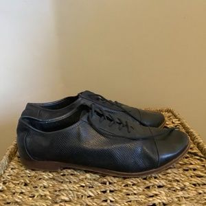 Aldo Black Oxford Shoe